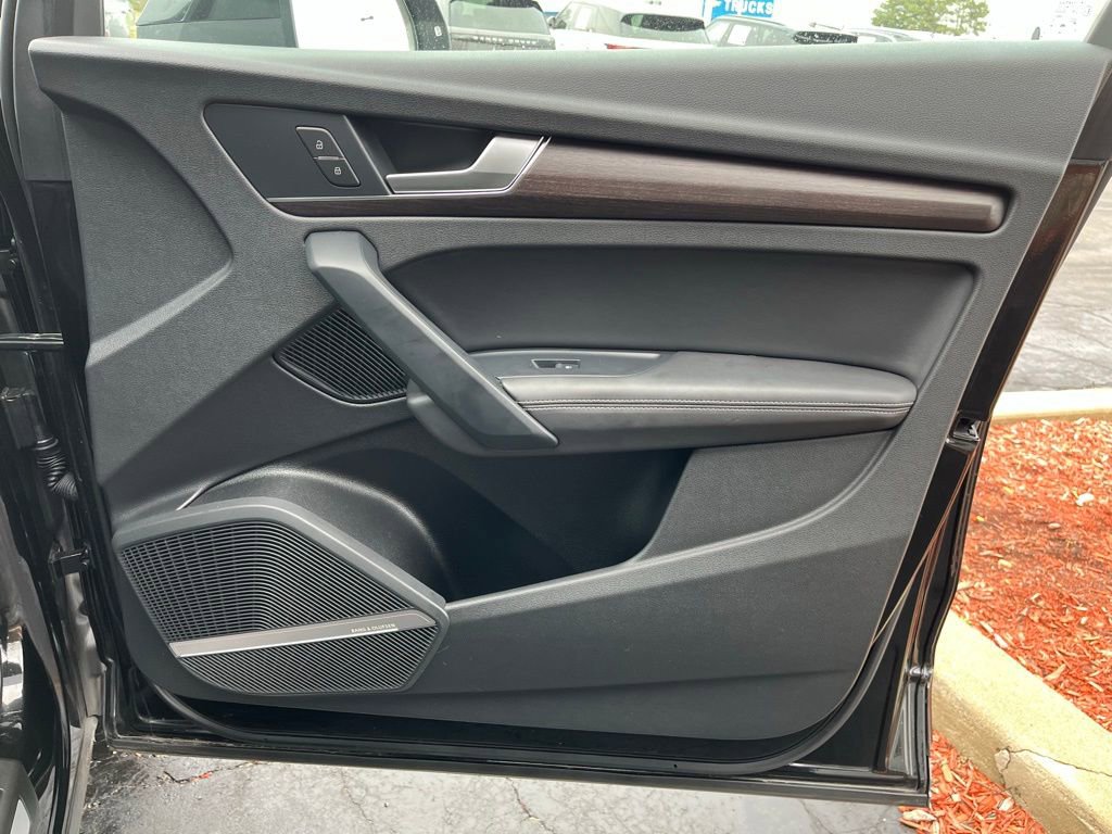 Used 2022 Audi Q5 2.0T Premium Plus w/ Premium Plus Package image 31