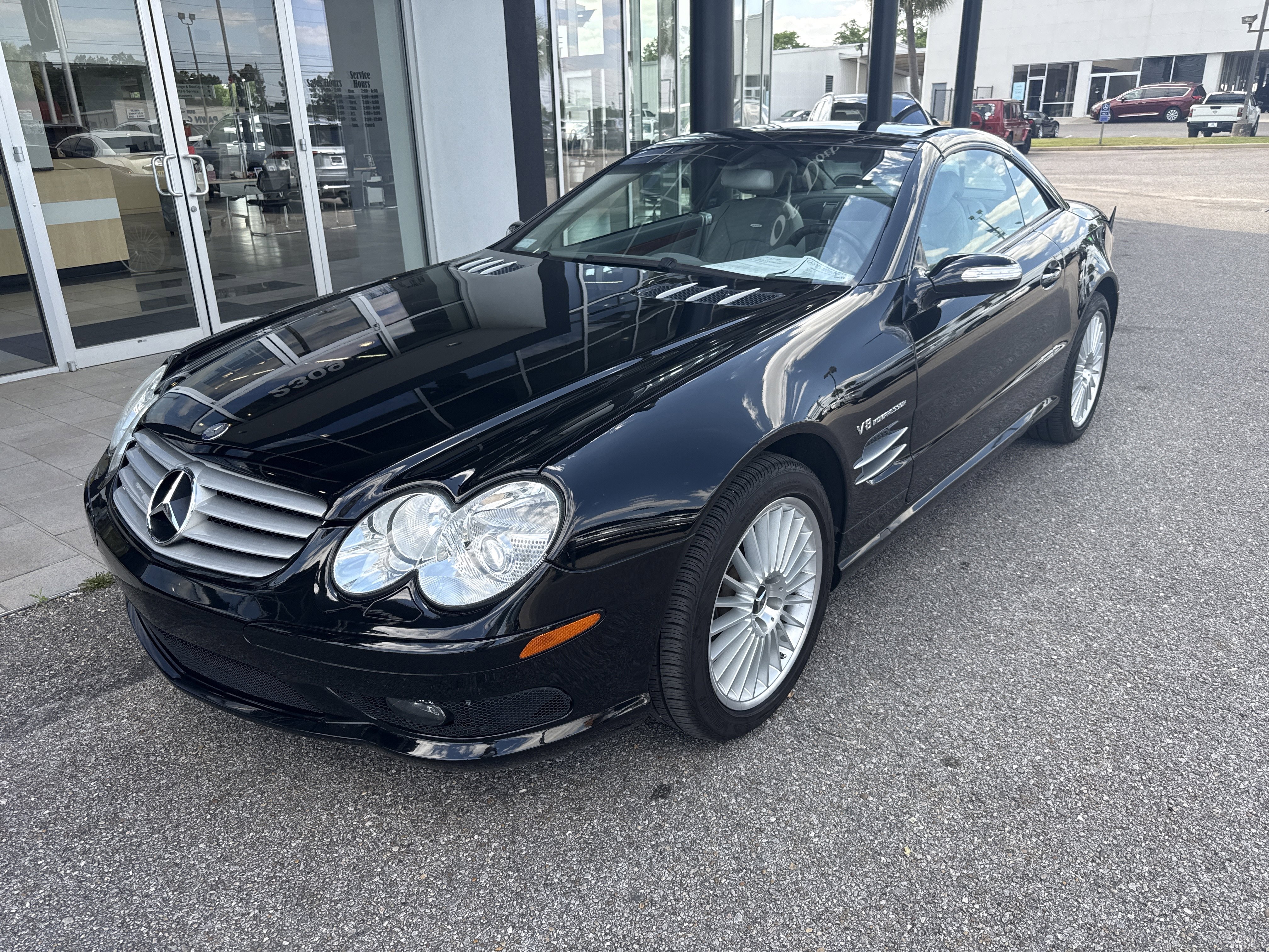 Used 2004 Mercedes-Benz SL 55 AMG image 1