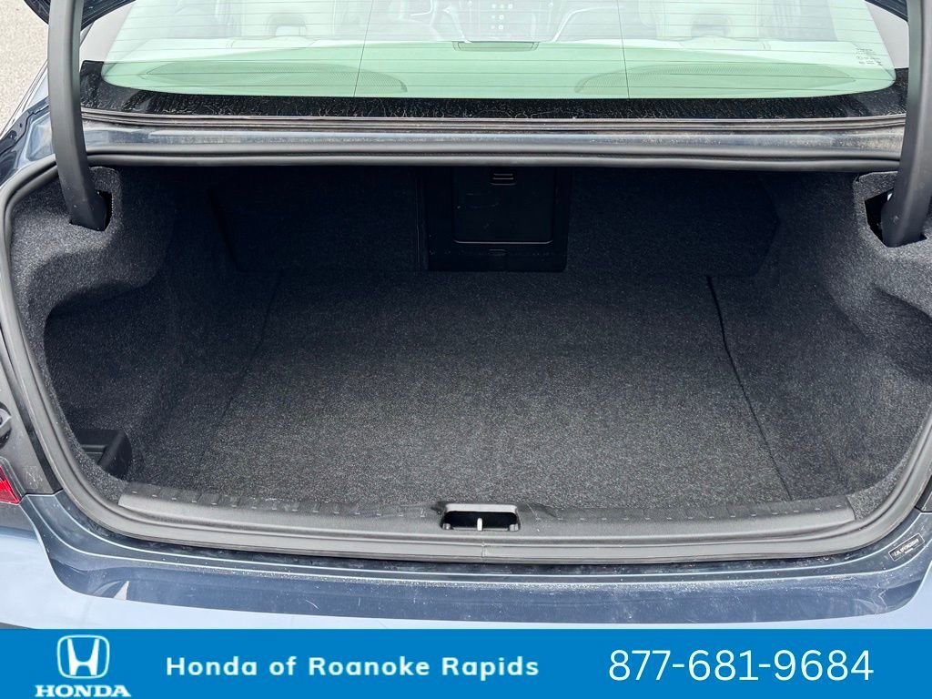 Used 2024 Volvo S60 B5 Core image 35