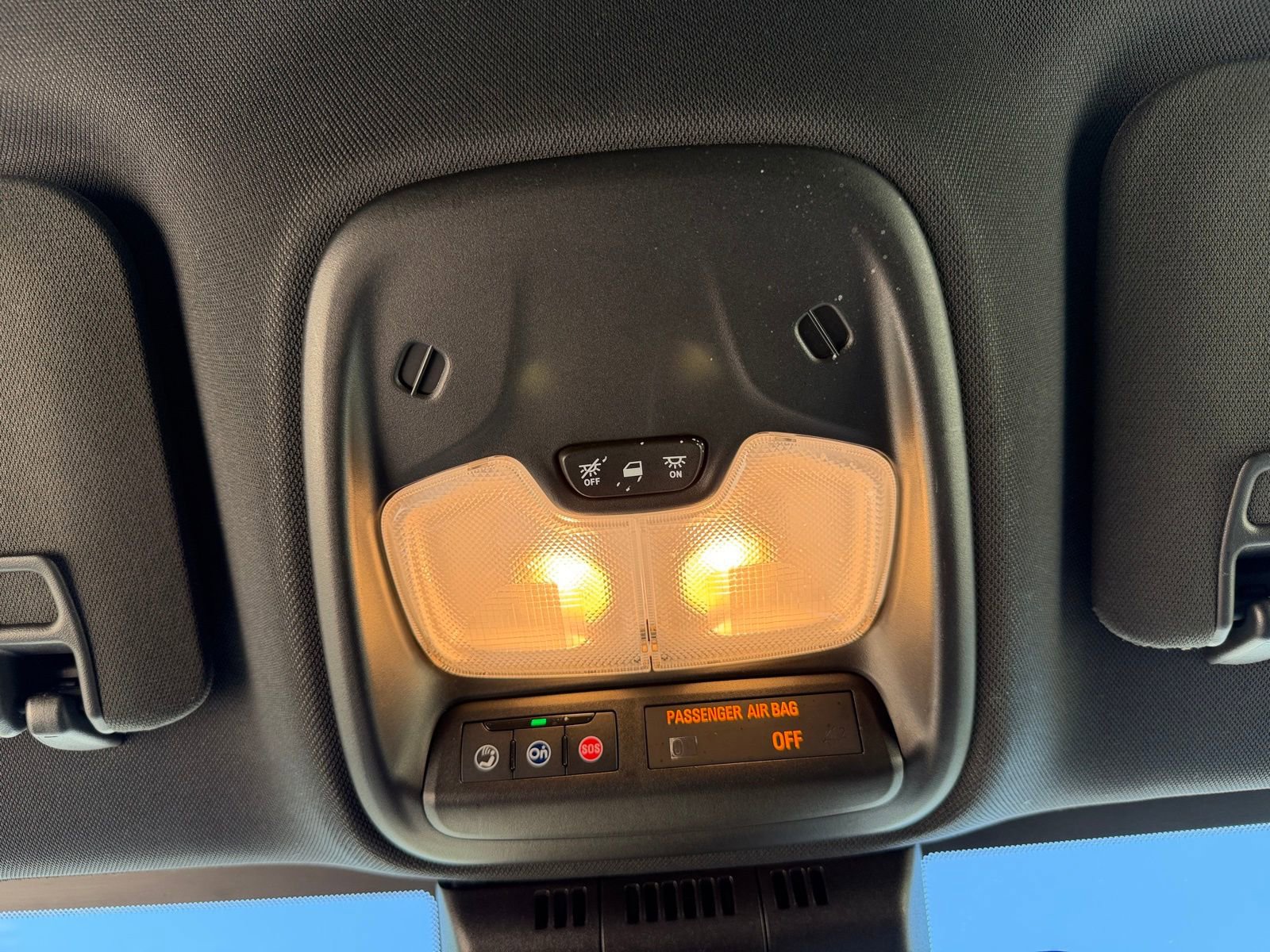 Used 2023 GMC Canyon Elevation w/ Convenience Package image 25