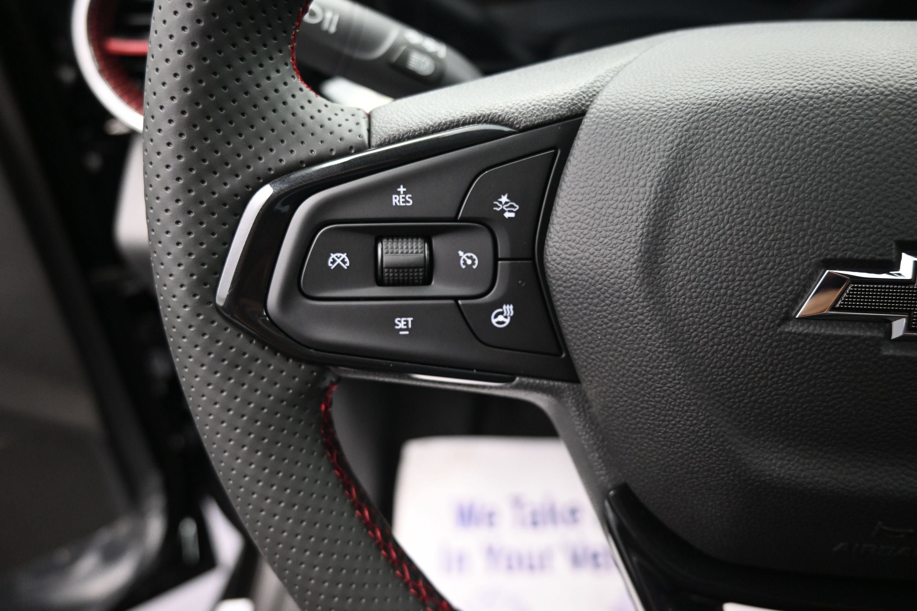 New 2026 Chevrolet Trax RS w/ Sunroof Package FWD image 12