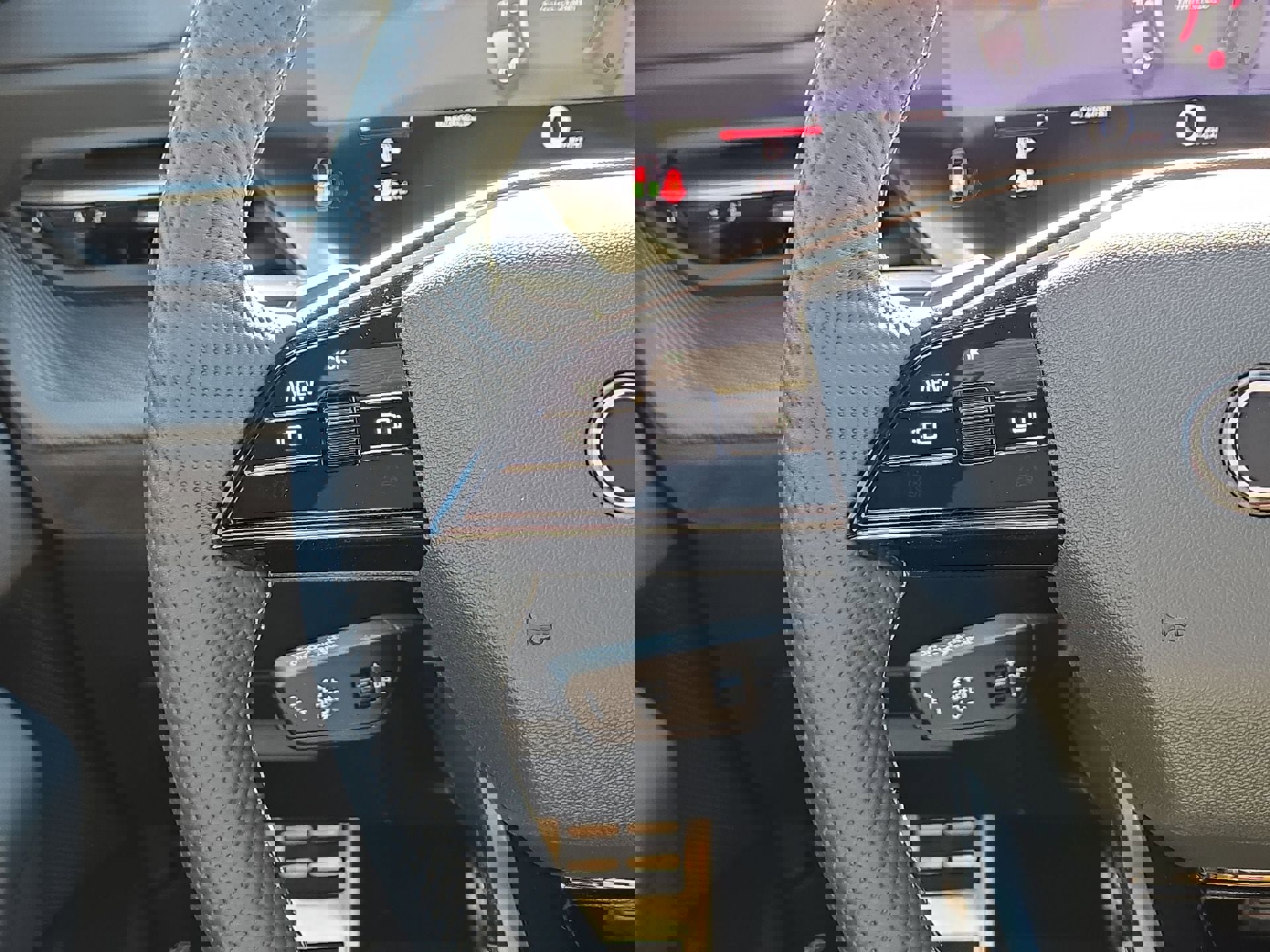 New 2026 Audi SQ5 Premium Plus image 21