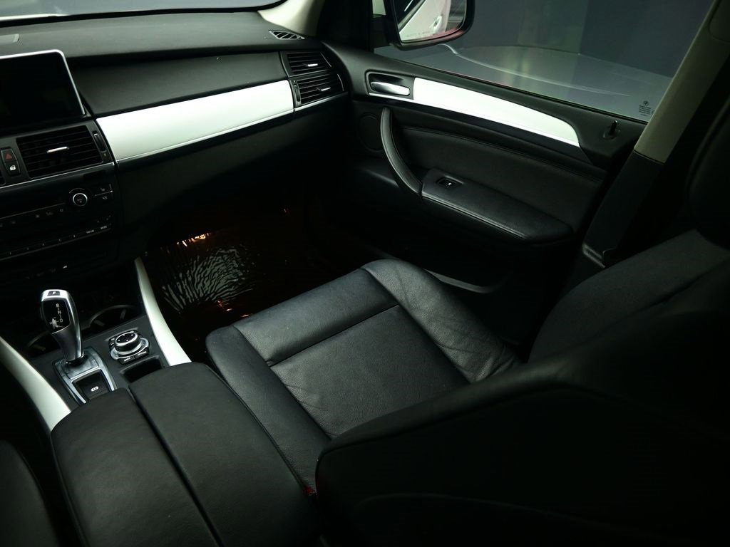 Used 2012 BMW X5 xDrive35i image 15