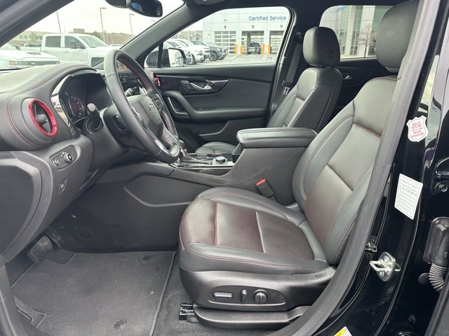 Certified 2025 Chevrolet Blazer RS image 2