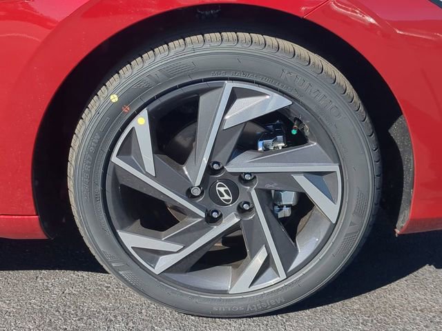 Certified 2025 Hyundai Elantra Sport image 10