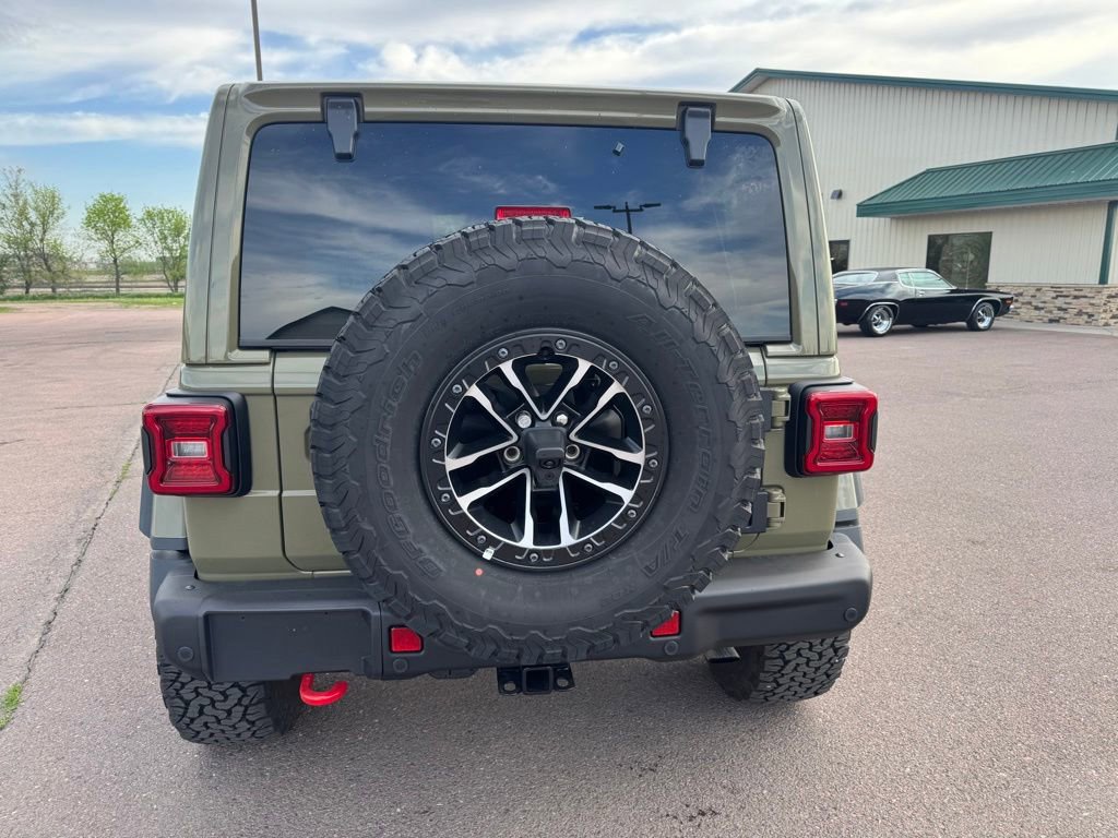 Used 2026 Jeep Wrangler Unlimited Rubicon AWD/4WD image 11