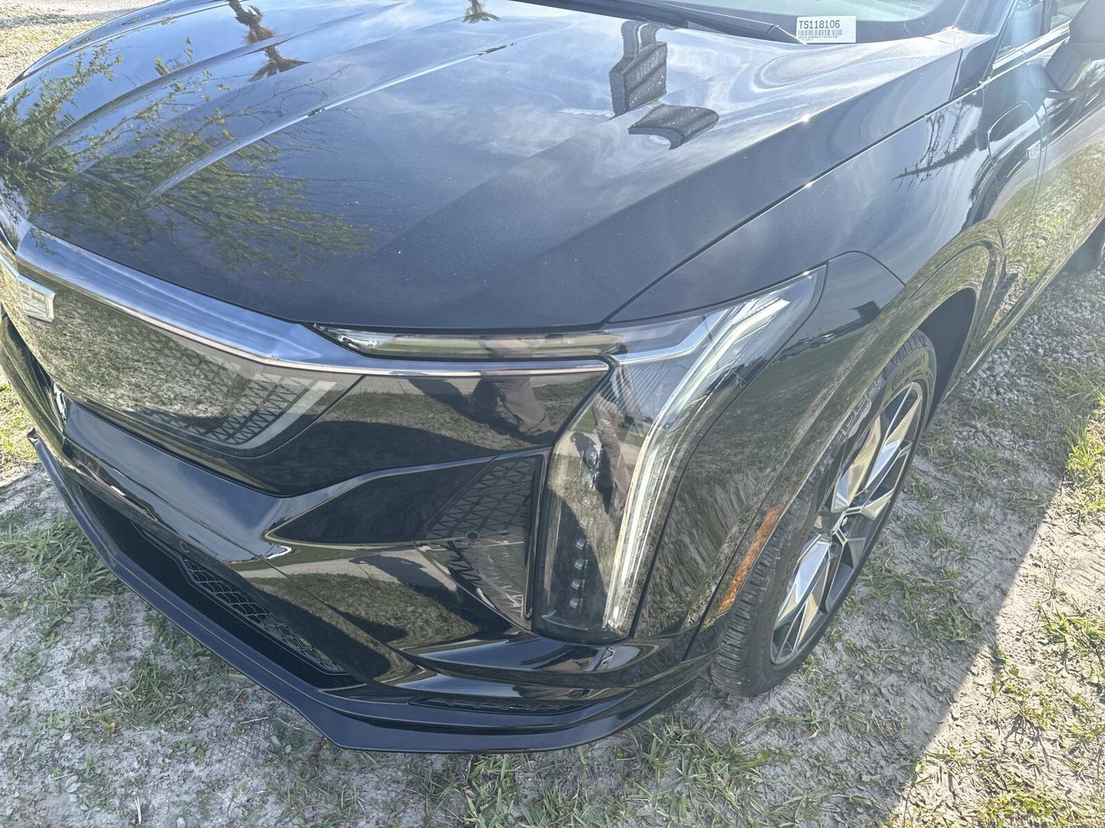 New 2026 Cadillac Optiq V w/ LPO, Floor Liner Package AWD/4WD image 9