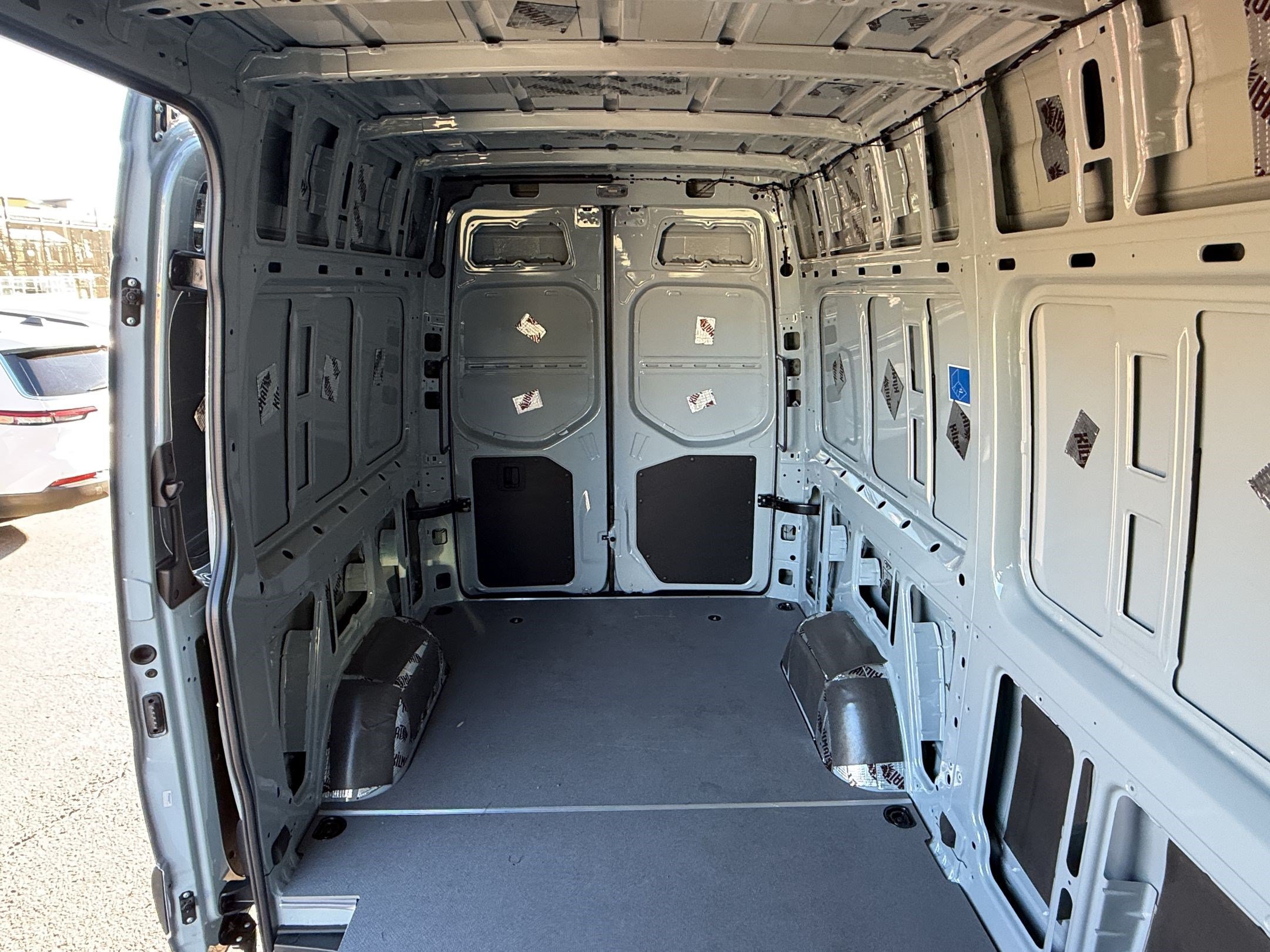 Used 2025 Mercedes-Benz Sprinter 2500 image 23