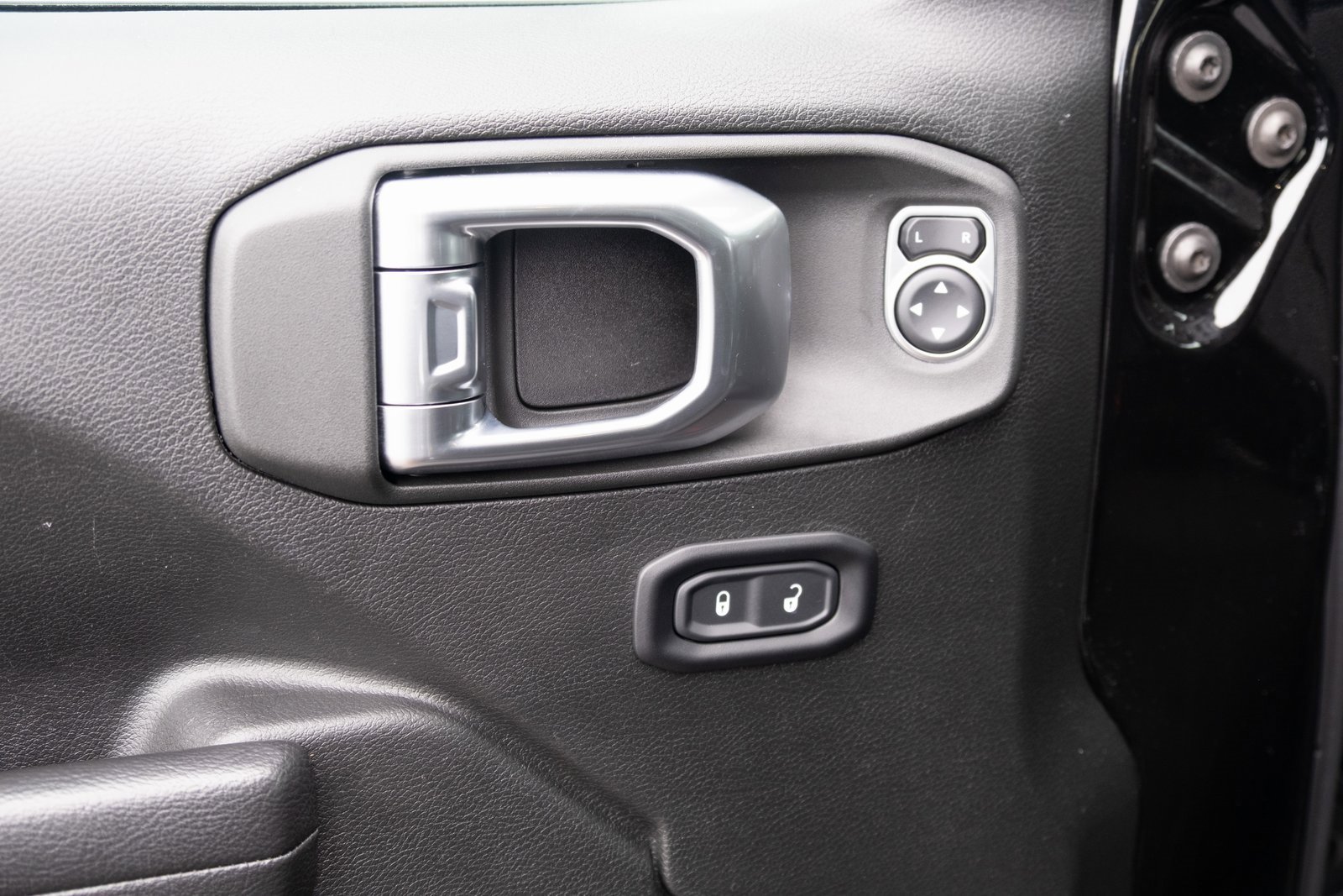 Used 2022 Jeep Wrangler Unlimited Sport w/ Uconnect 4C Nav & Sound Group image 12