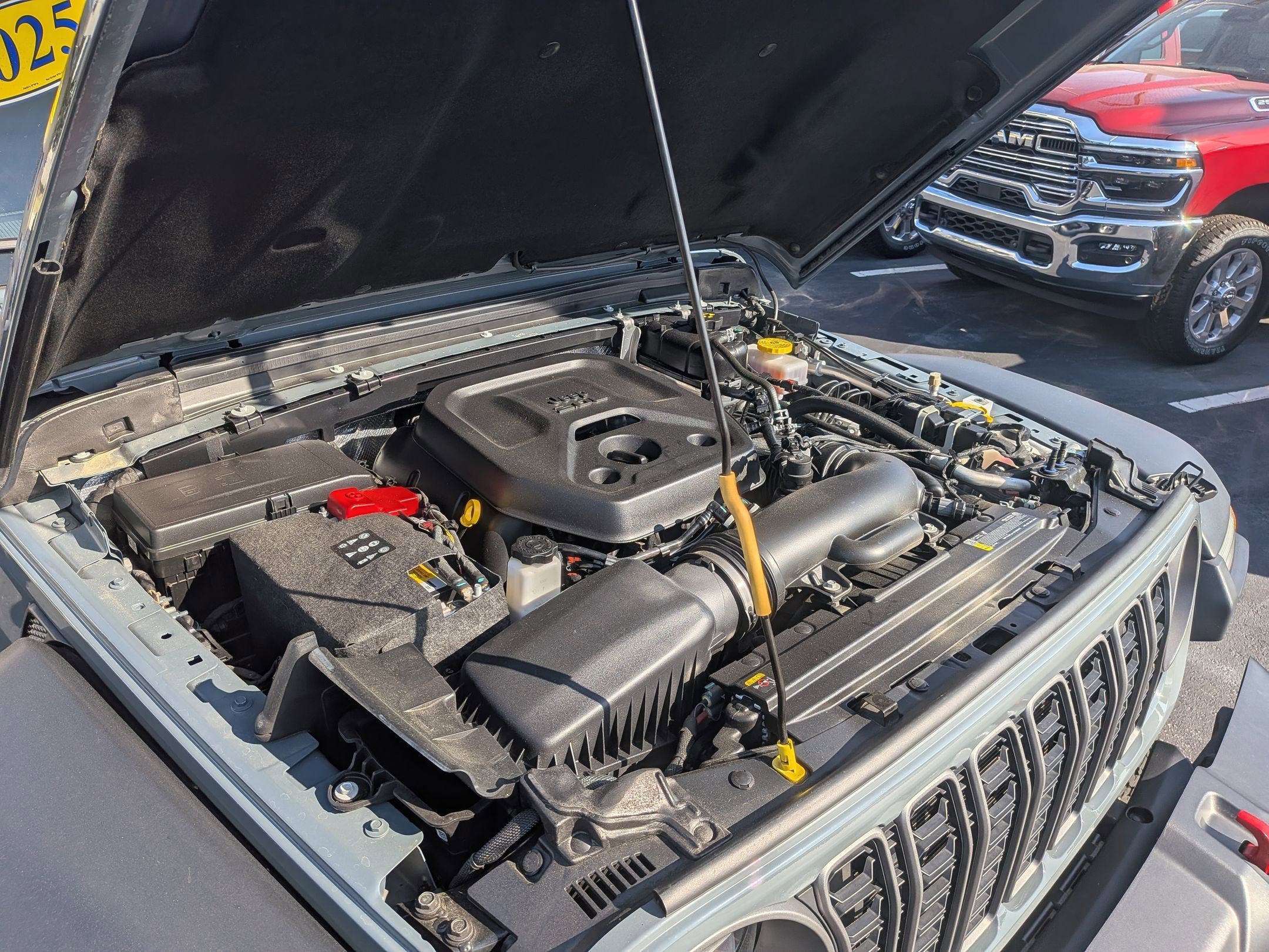 Used 2025 Jeep Wrangler Unlimited Rubicon image 35