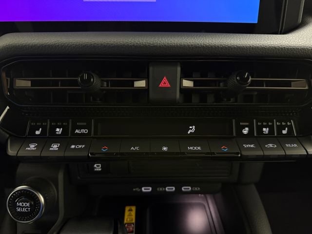 Used 2024 Toyota Land Cruiser w/ Premium Package image 18