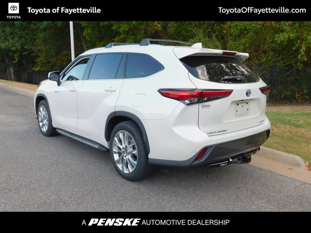 Used 2021 Toyota Highlander Limited FWD image 10