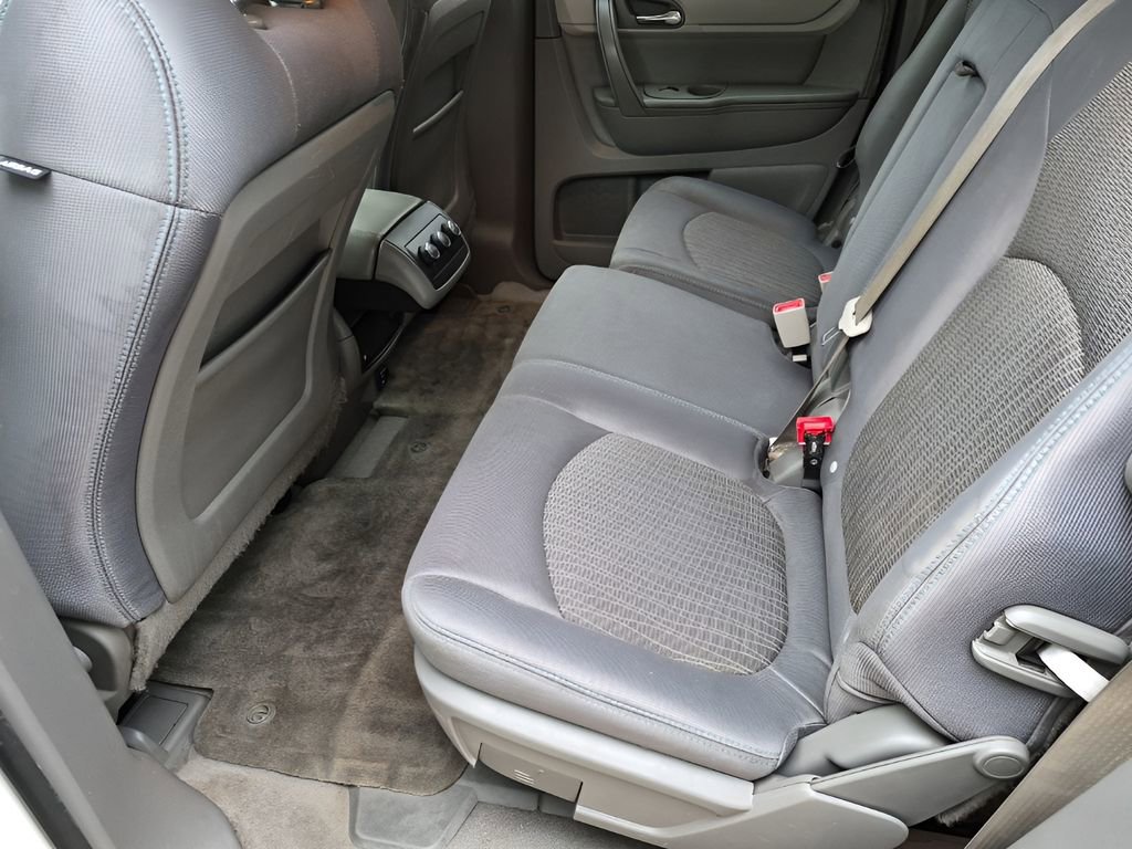 Used 2015 Chevrolet Traverse LS FWD image 20
