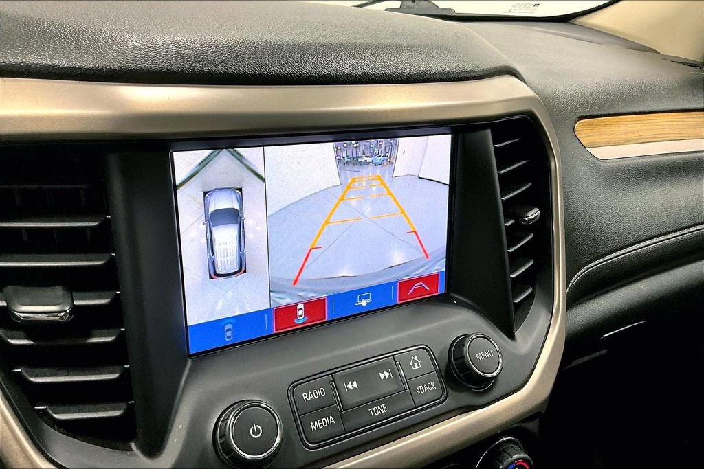 Used 2017 GMC Acadia Denali w/ Technology Package FWD image 28