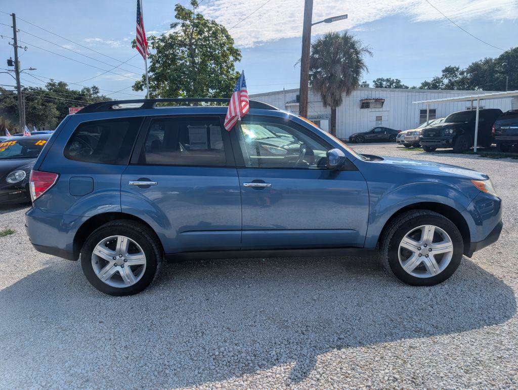 Used 2009 Subaru Forester 2.5X Limited AWD/4WD image 4