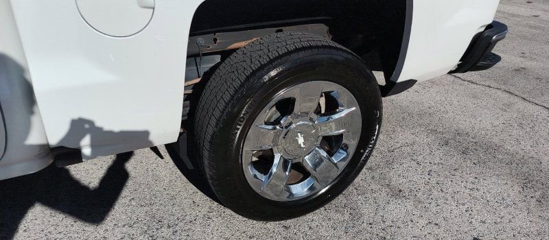 Used 2018 Chevrolet Silverado 1500 LT w/ LT Eassist Package image 20