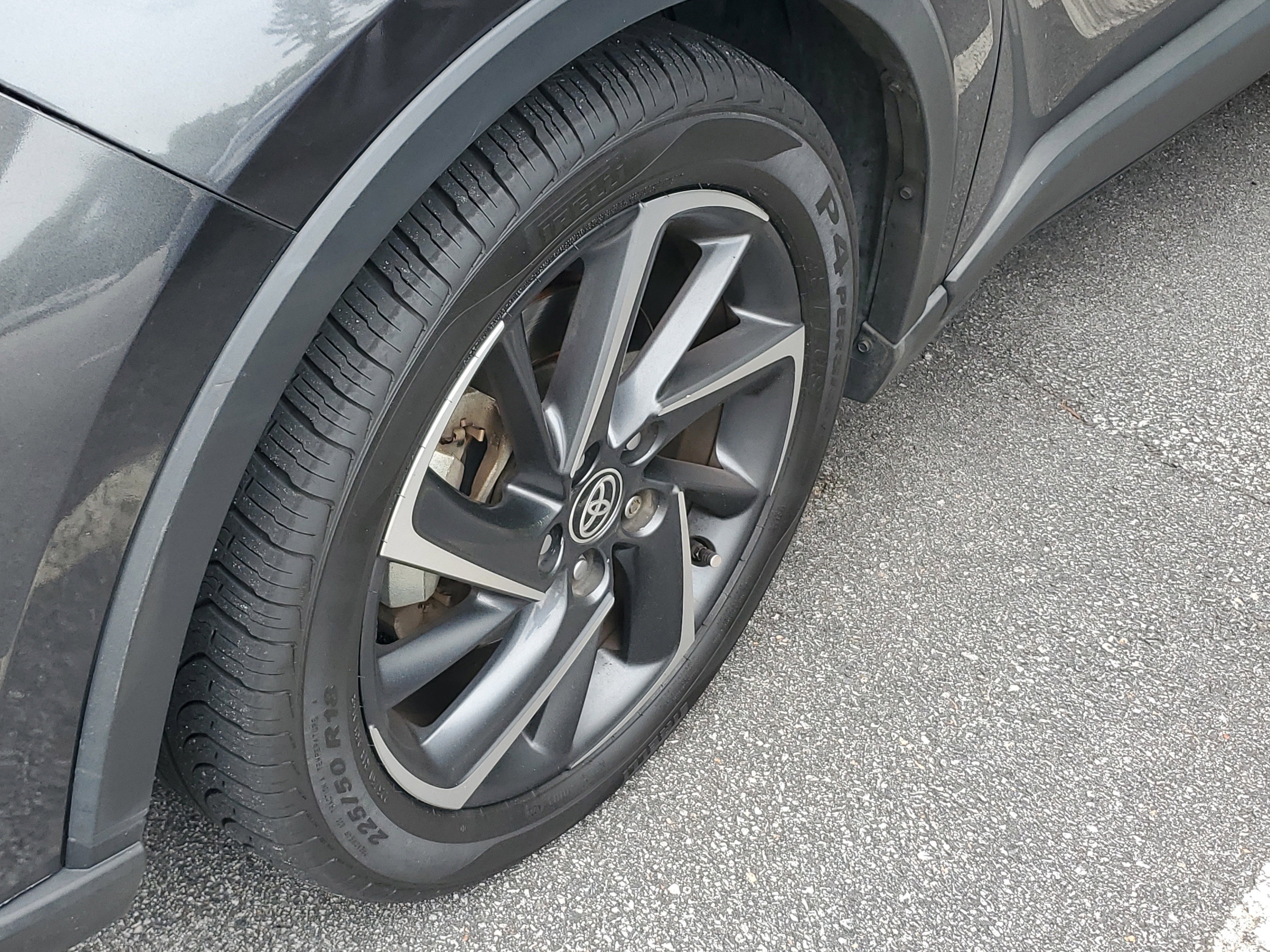 Used 2021 Toyota C-HR Limited FWD image 6