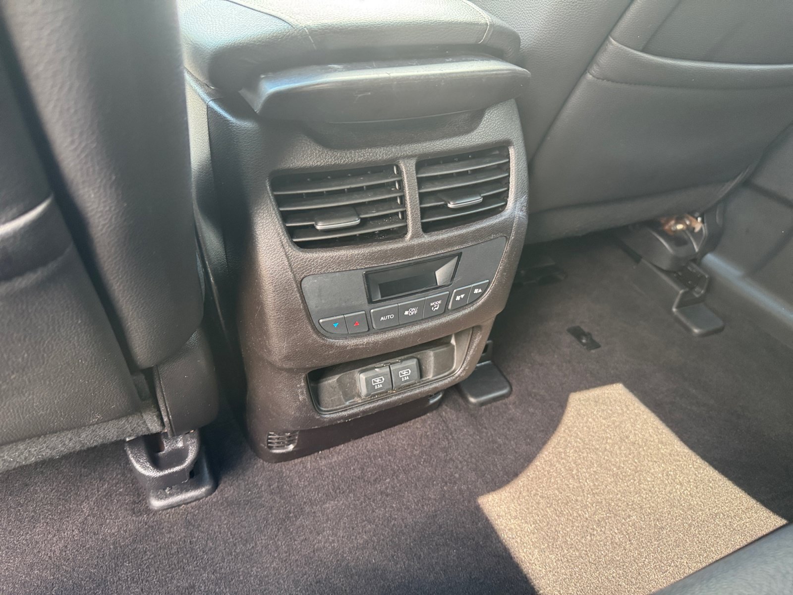 Used 2019 Acura MDX w/ Technology Package AWD/4WD image 13
