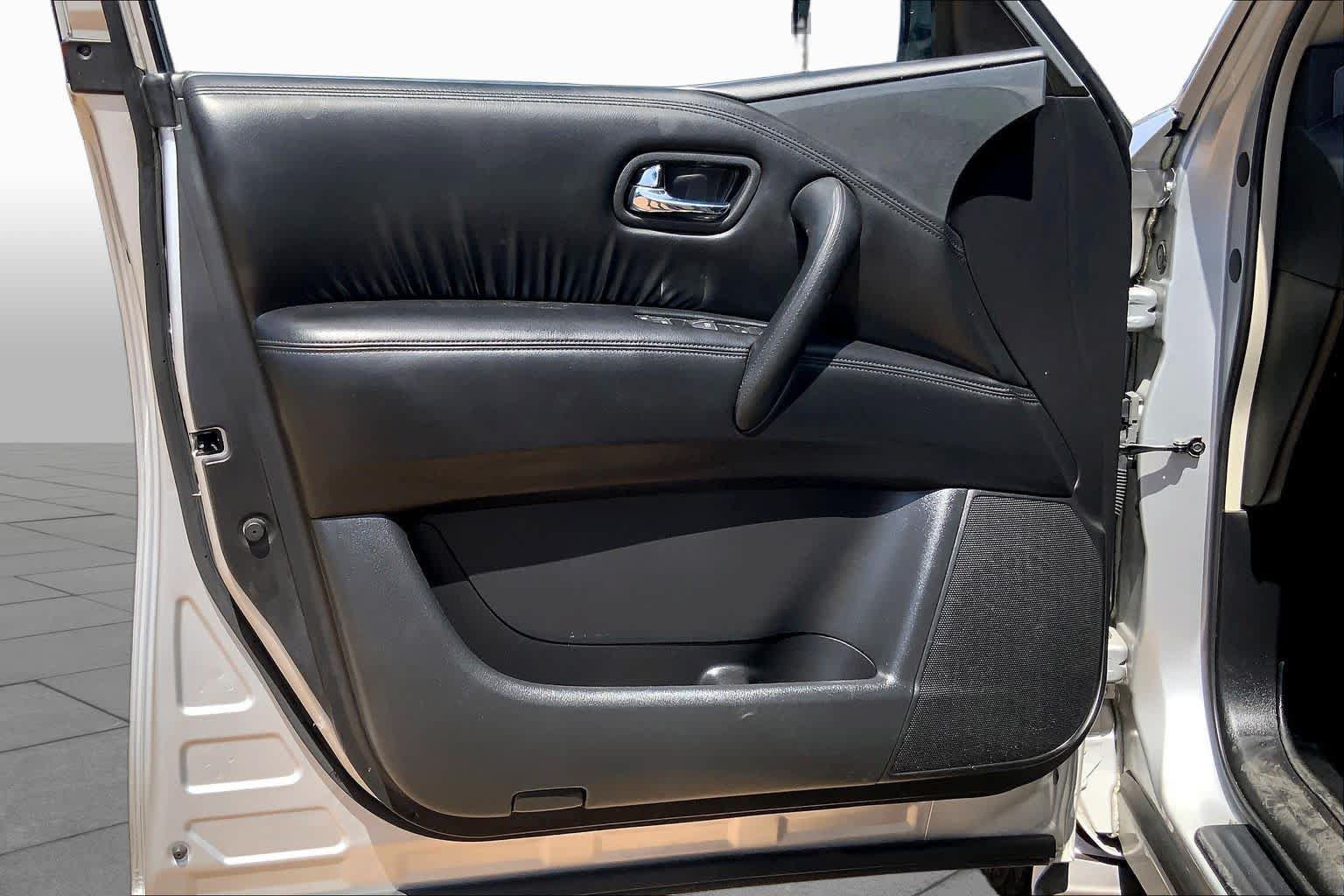Used 2022 Nissan Armada SV RWD image 22