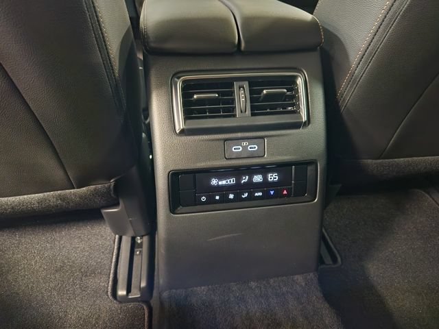 Used 2025 MAZDA CX-90 3.3 Turbo w/ Preferred Package AWD/4WD image 25