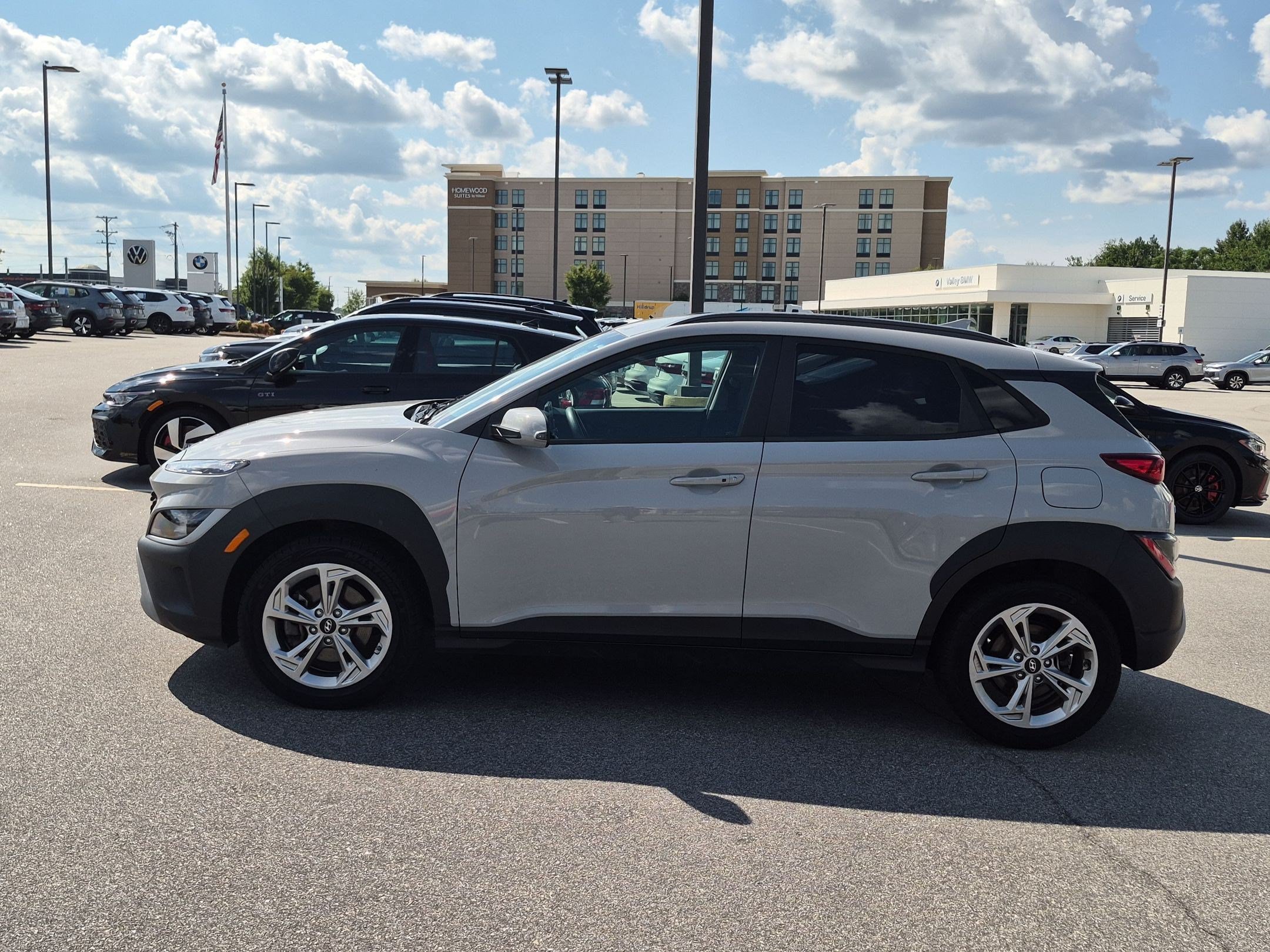 Used 2023 Hyundai Kona SEL AWD/4WD image 6