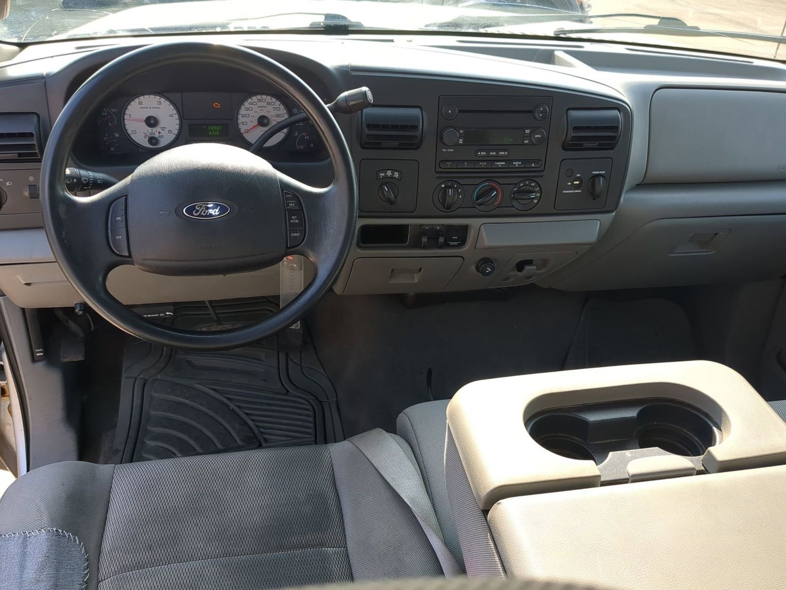 Used 2006 Ford F350 XLT image 15