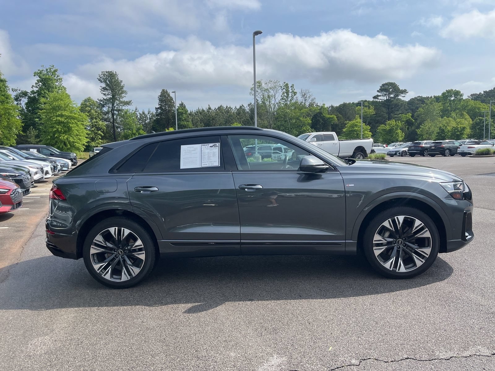 Used 2025 Audi Q8 Premium Plus w/ Premium Plus Package AWD/4WD image 4