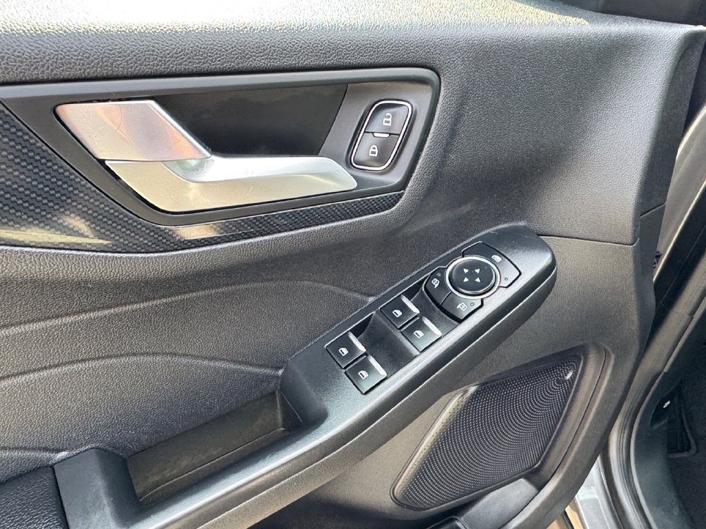 Used 2024 Ford Escape ST-Line AWD/4WD image 18