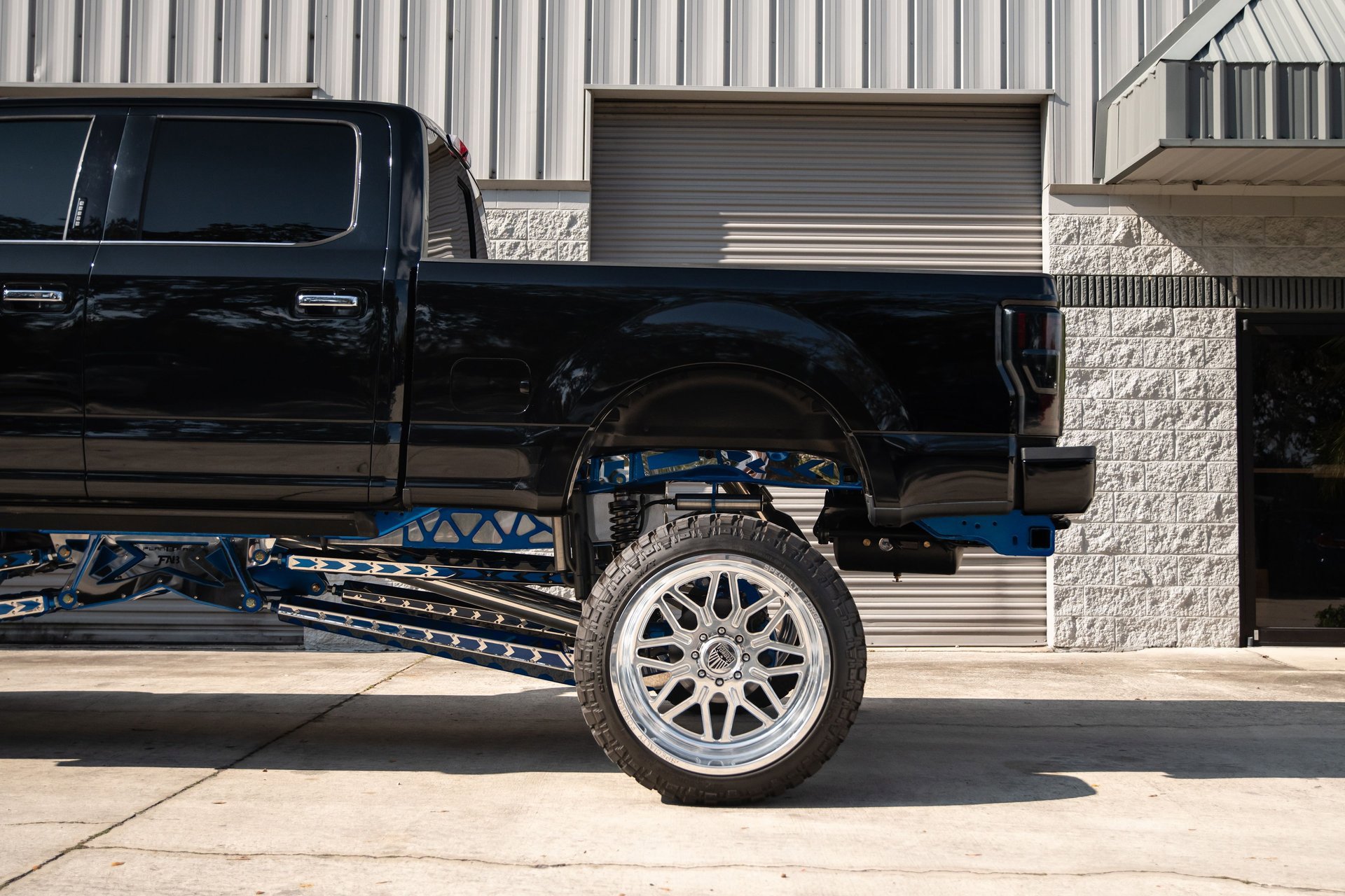 Used 2017 Ford F250 Platinum w/ Platinum Ultimate Package image 23