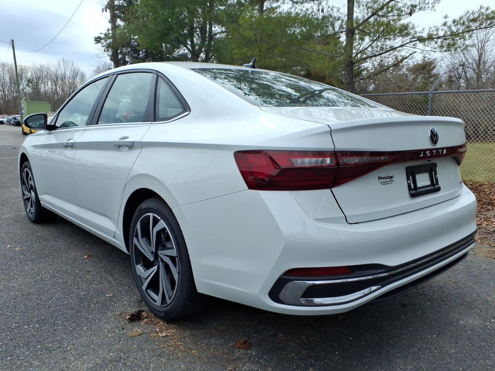 New 2026 Volkswagen Jetta SEL image 3