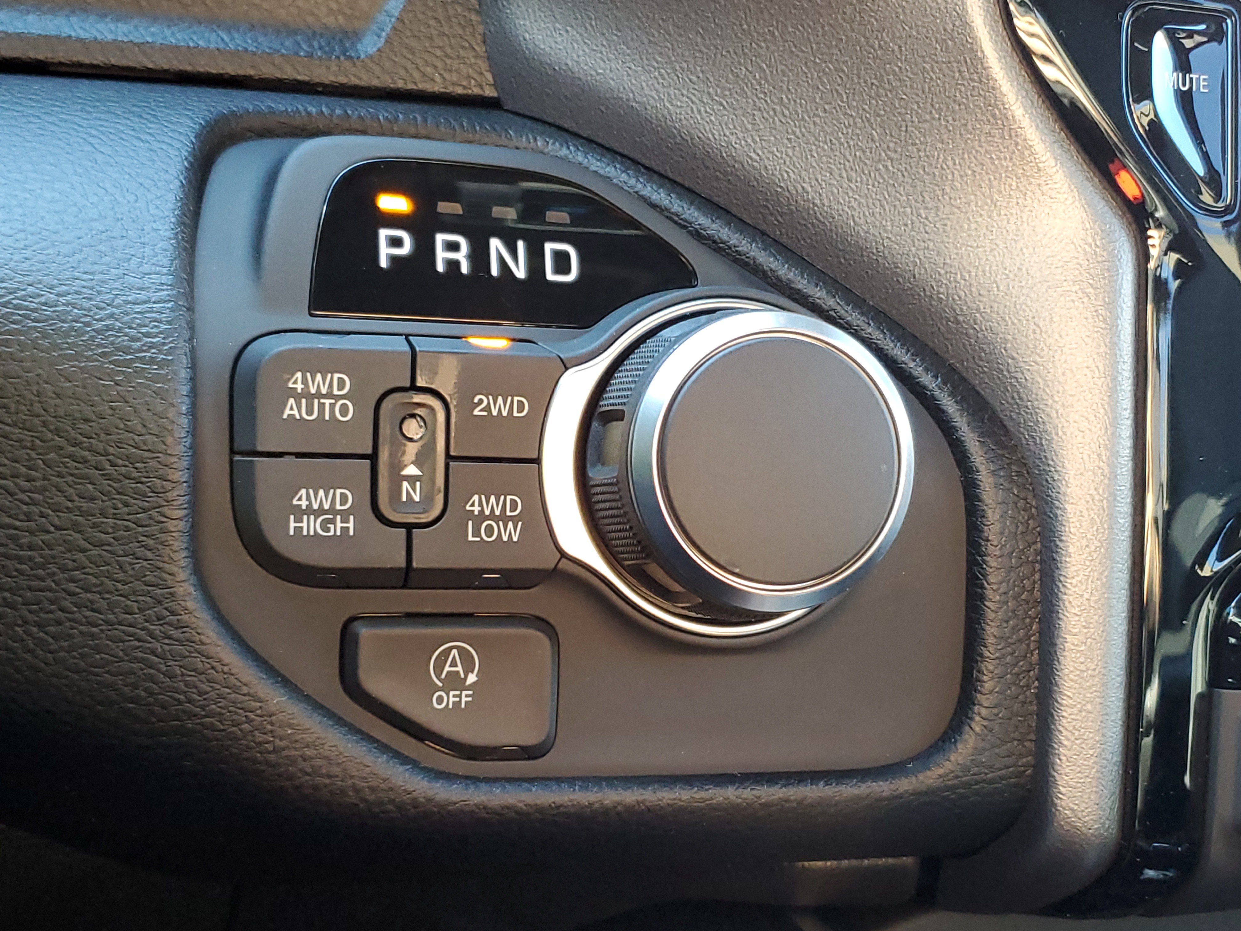 New 2026 RAM 1500 Big Horn AWD/4WD image 17