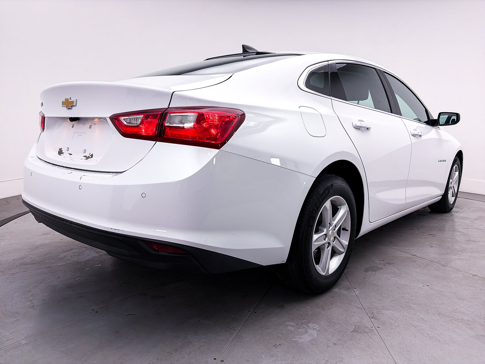 Used 2025 Chevrolet Malibu LS FWD image 13