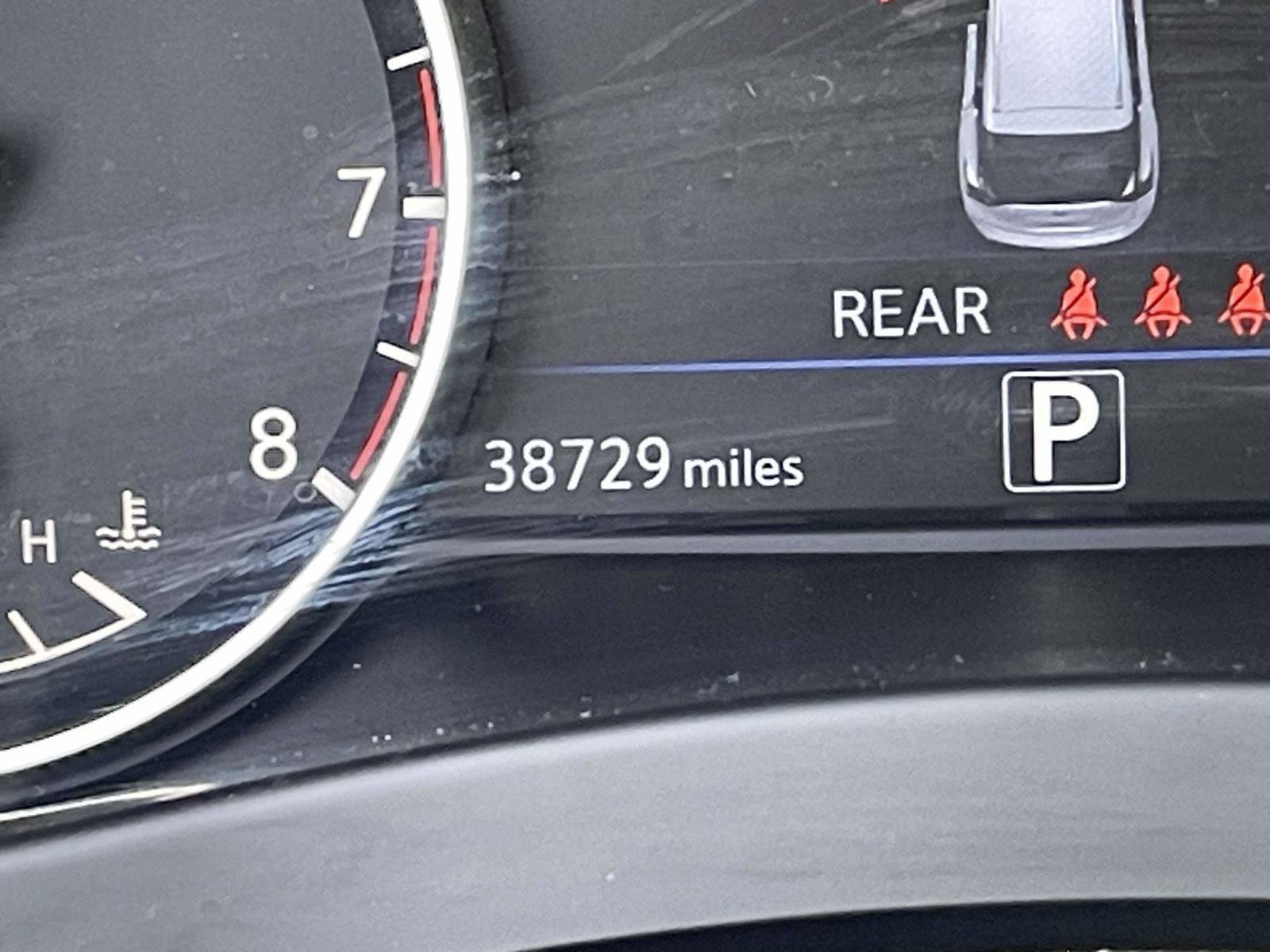 Used 2023 Nissan Murano SV FWD image 11