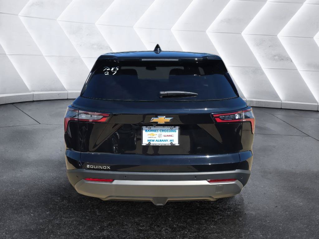 New 2027 Chevrolet Equinox LT w/ LPO, Floor Liner Package FWD image 6