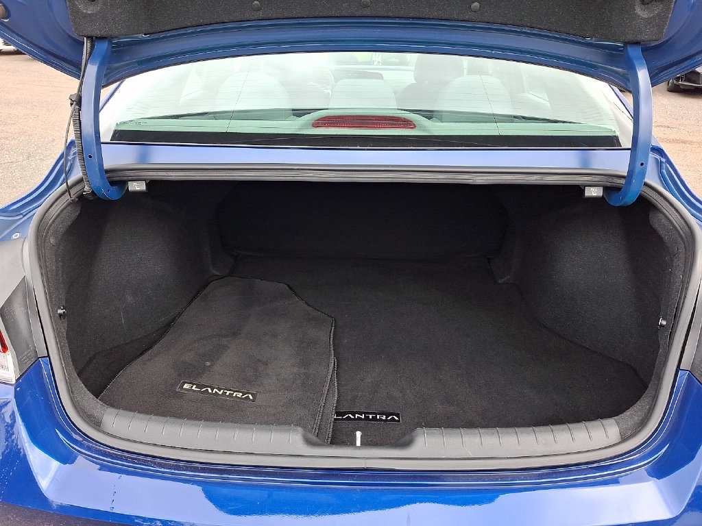 Used 2023 Hyundai Elantra SEL FWD image 27