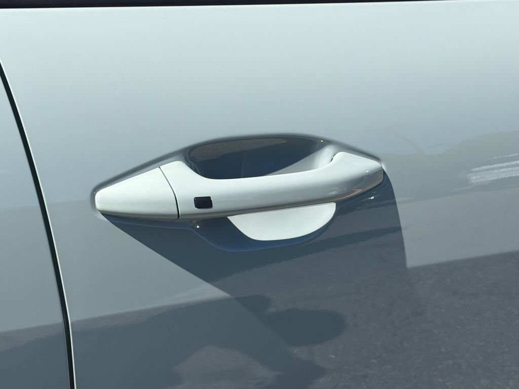 New 2026 Kia K4 FWD image 8