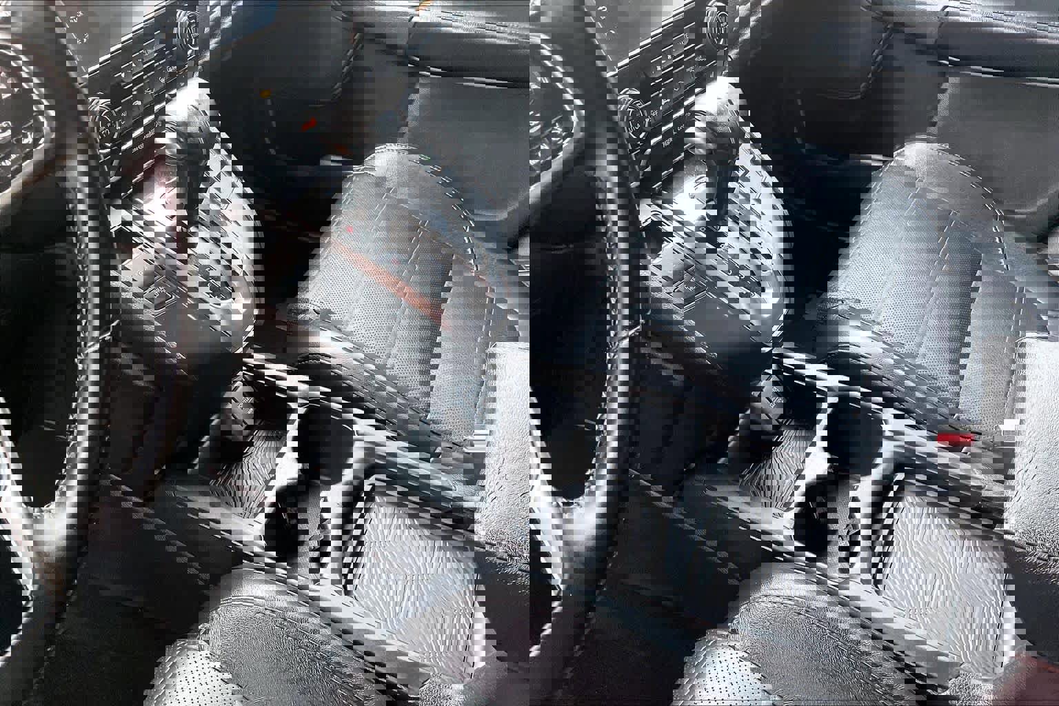 Used 2018 Honda CR-V Touring image 14