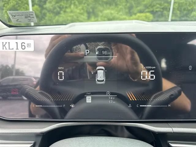 New 2026 Kia Sportage EX AWD/4WD image 9