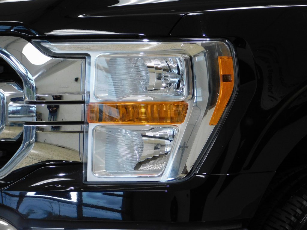 Used 2023 Ford F150 XLT w/ XTR Package image 17