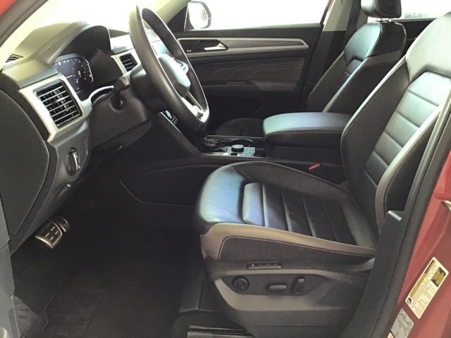 Used 2021 Volkswagen Atlas SEL Premium image 34