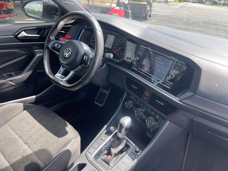 Used 2019 Volkswagen Jetta GLI FWD image 4