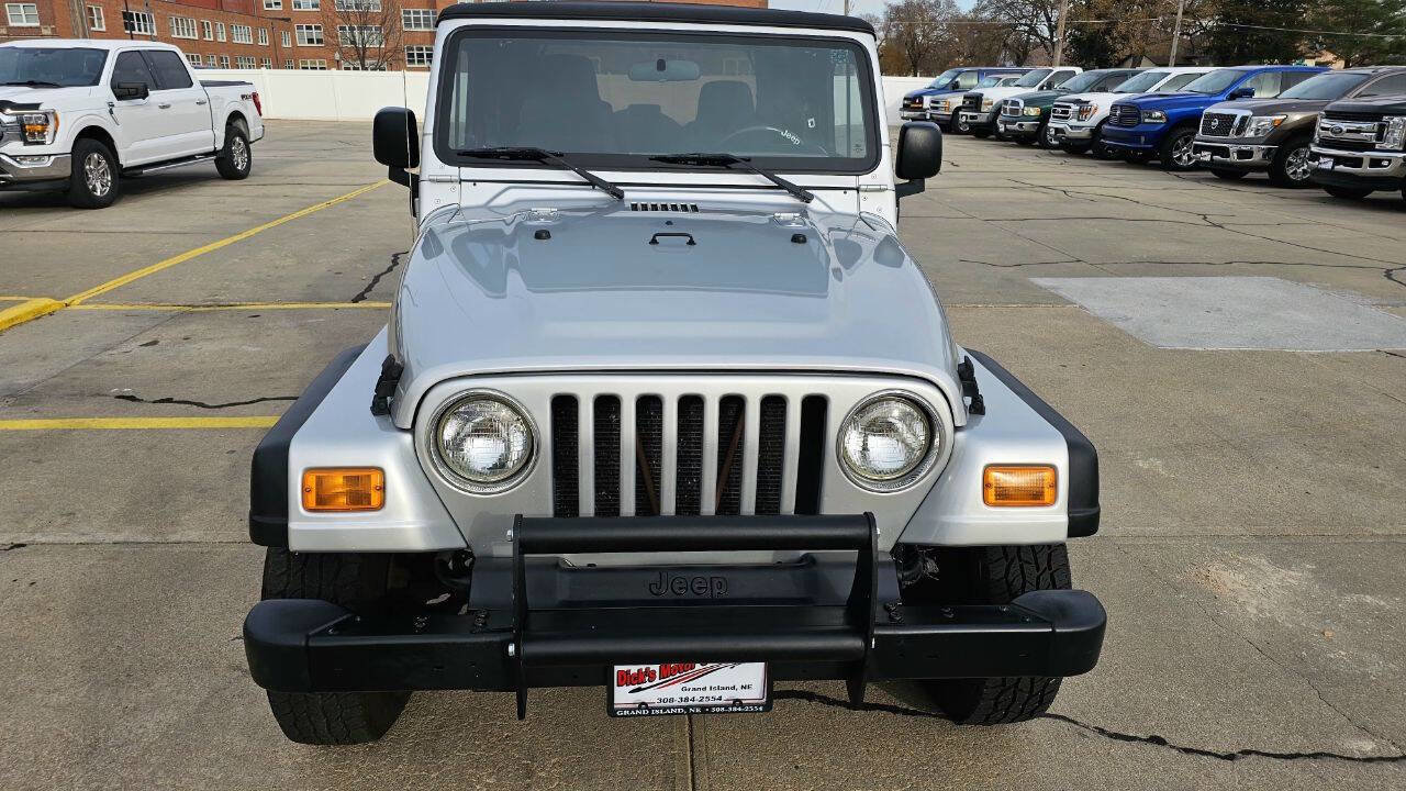 Used 2004 Jeep Wrangler SE image 4