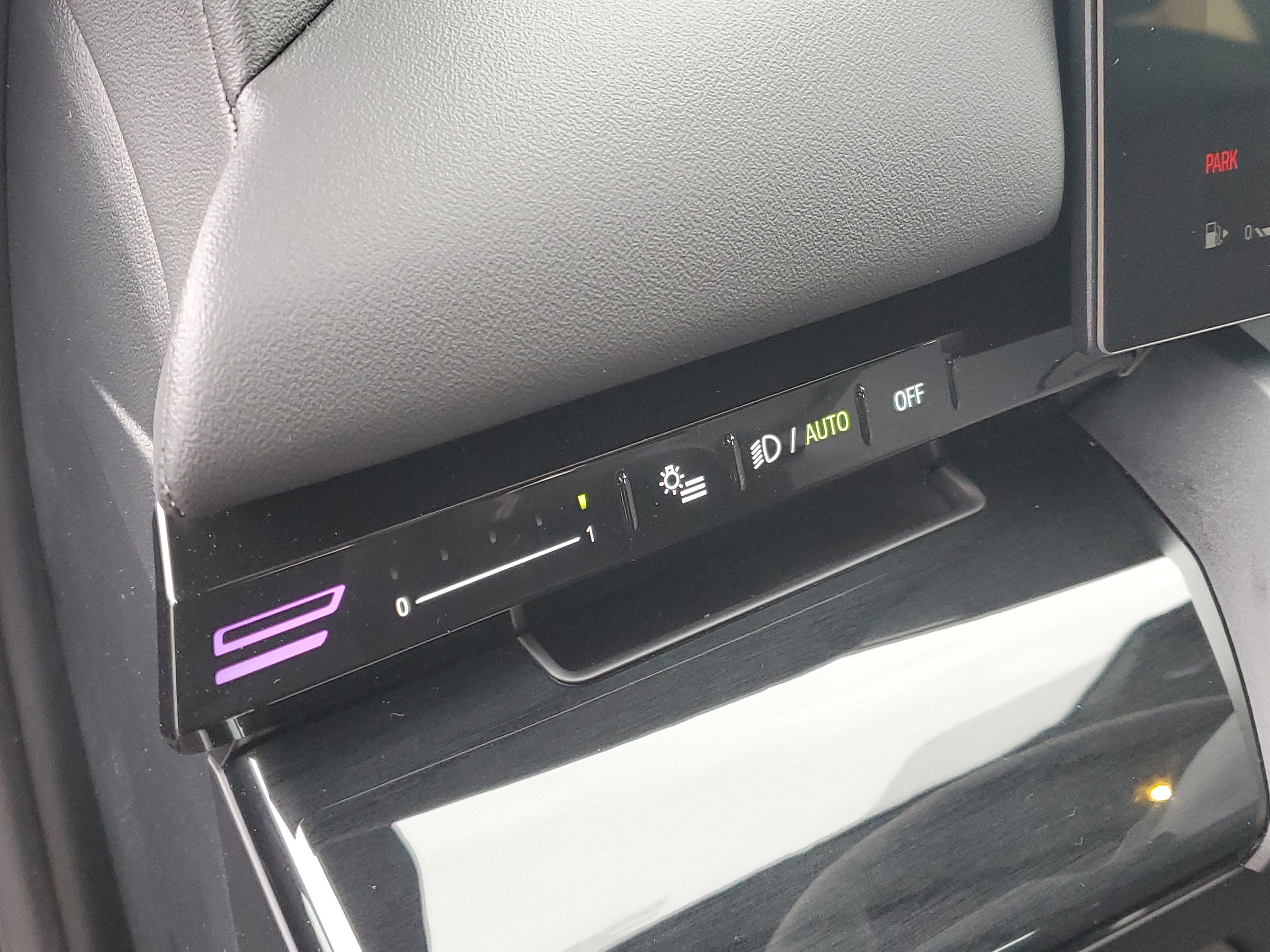 New 2026 BMW 530i xDrive w/ M Sport Package image 11