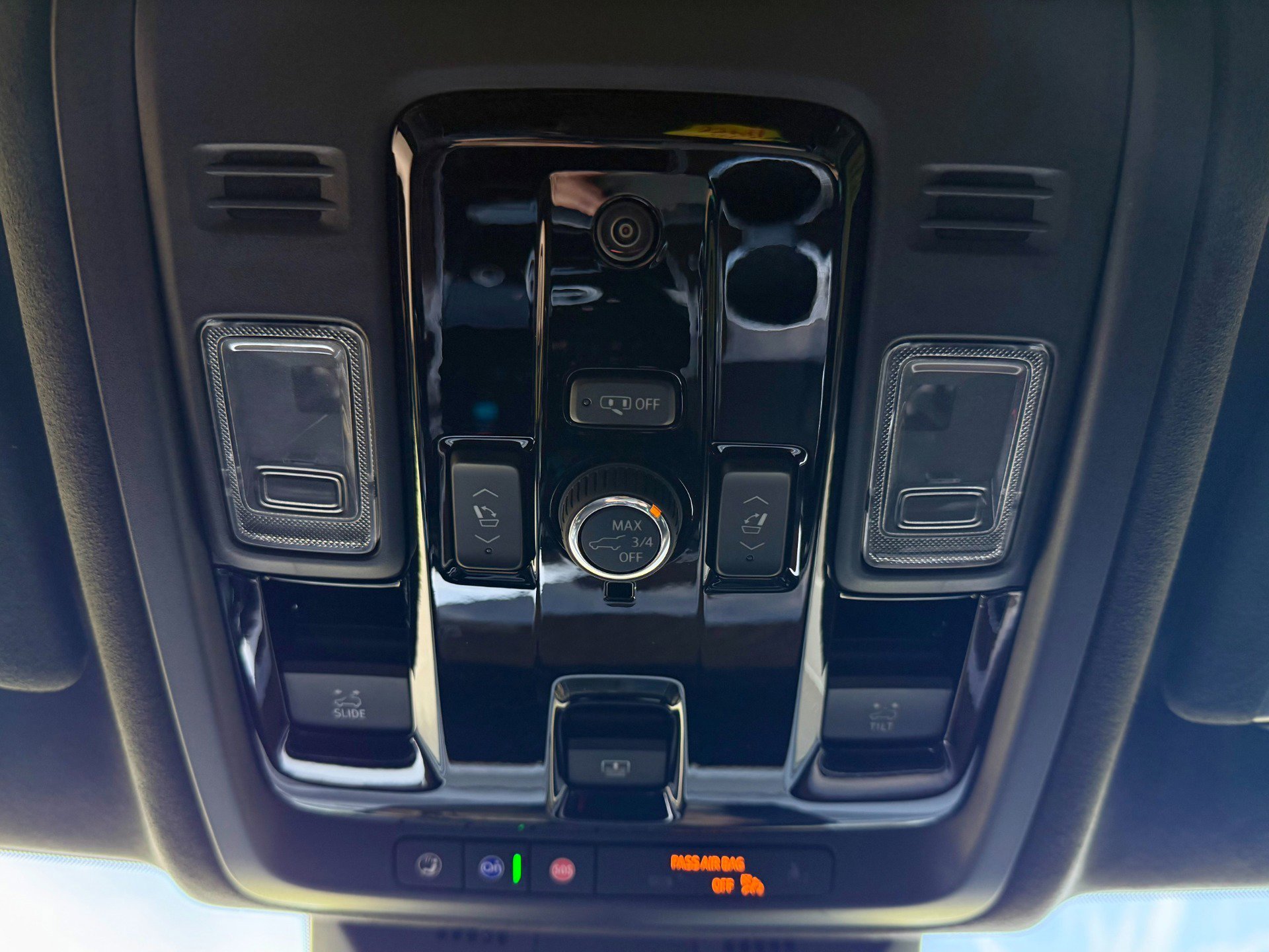 Used 2025 Cadillac Escalade Sport Platinum w/ LPO, ONYX Package image 64