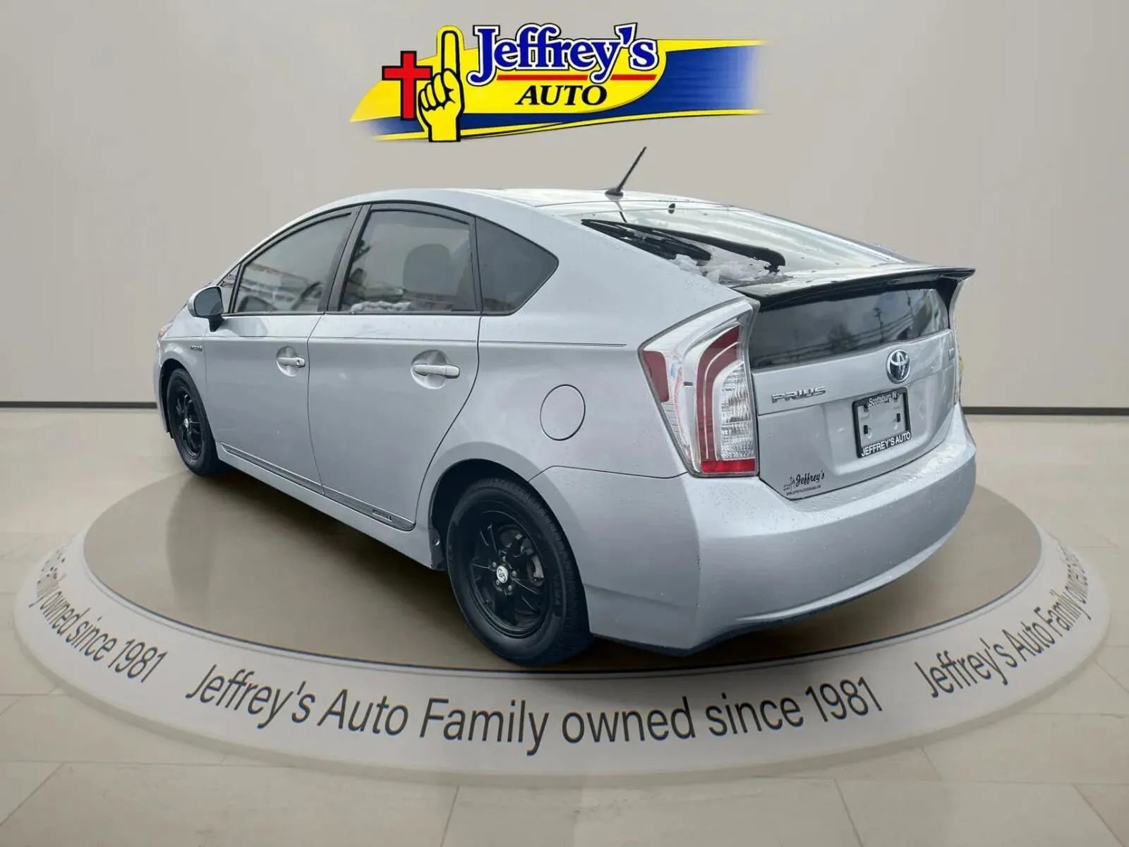 Used 2014 Toyota Prius Two image 4