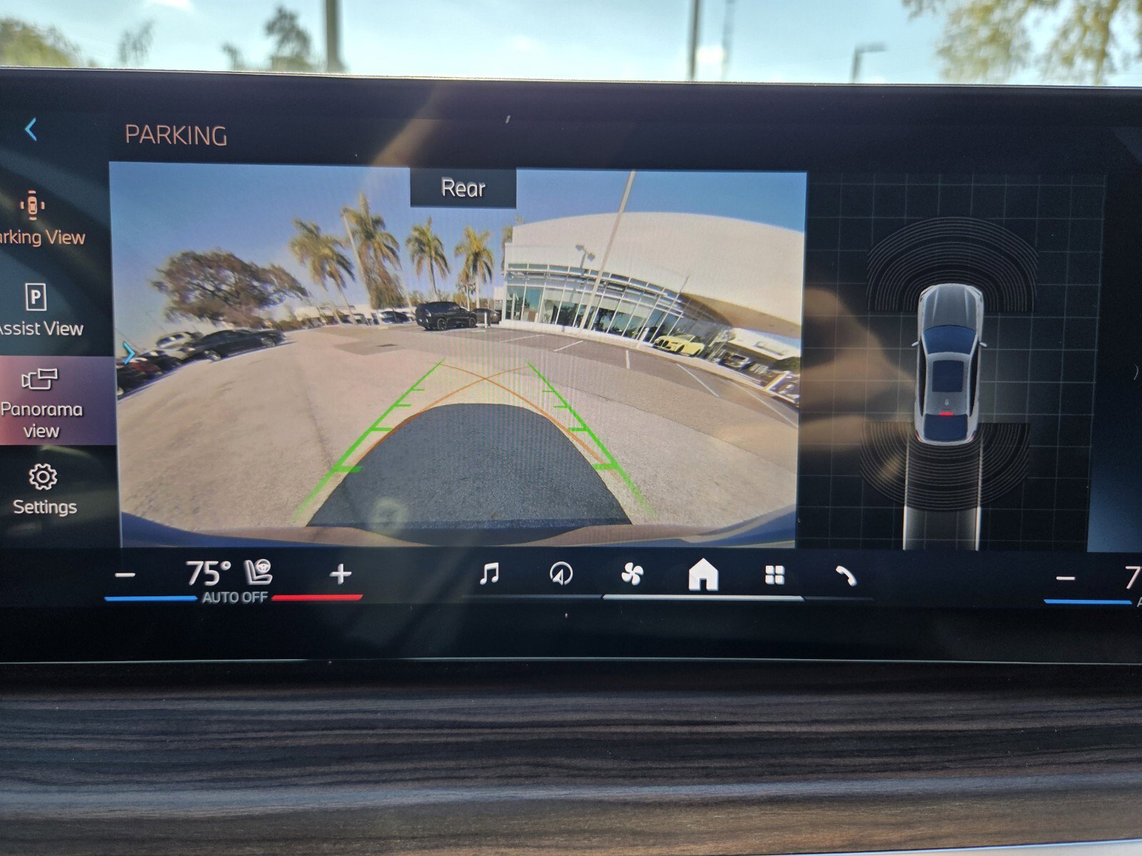 Certified 2024 BMW X6 xDrive40i w/ Premium Package image 24