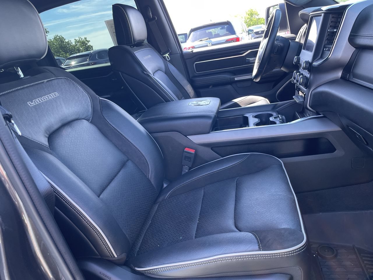 Used 2022 RAM 1500 Laramie w/ Sport Appearance Package AWD/4WD image 23