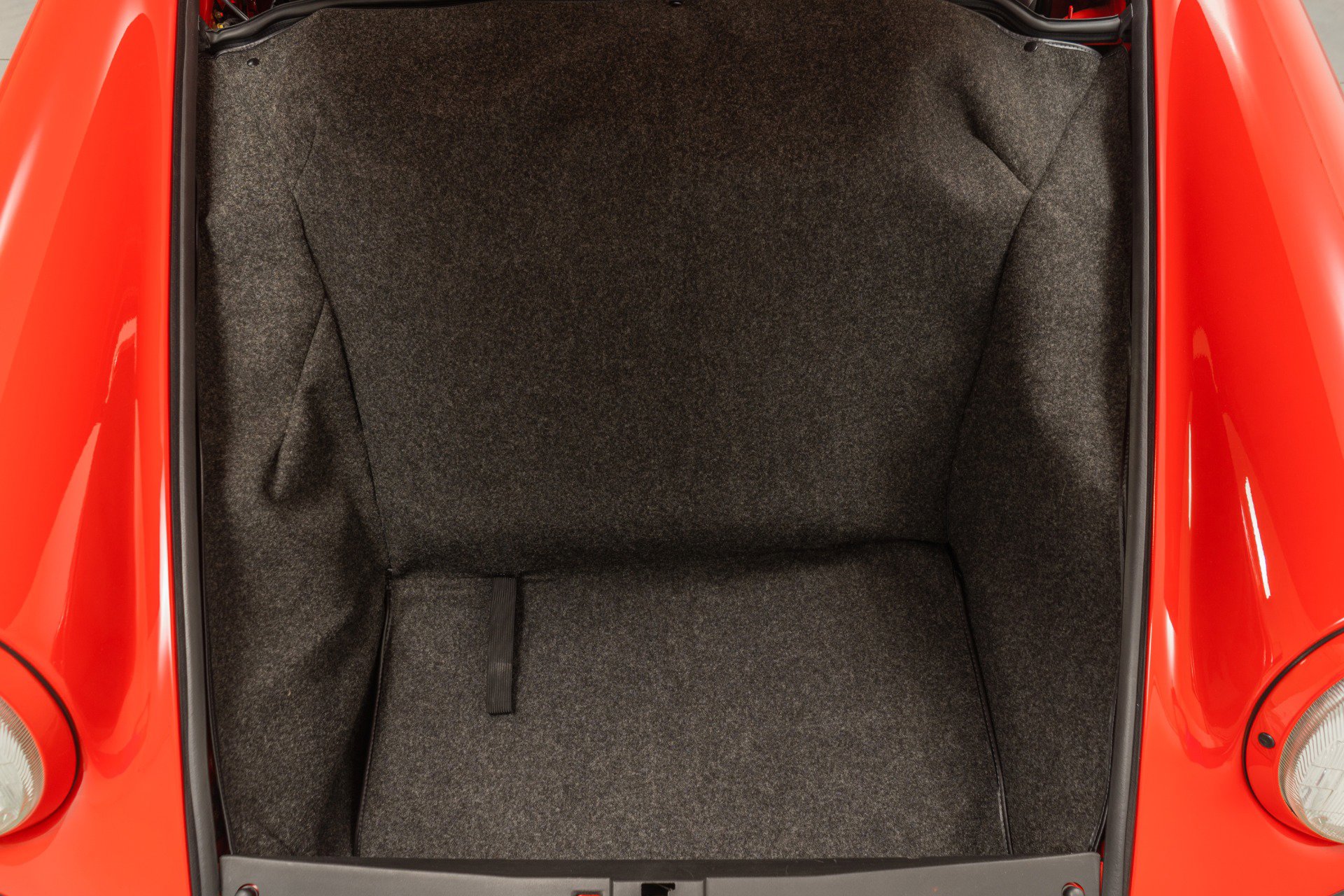 Used 1993 Porsche 911 RS America image 19