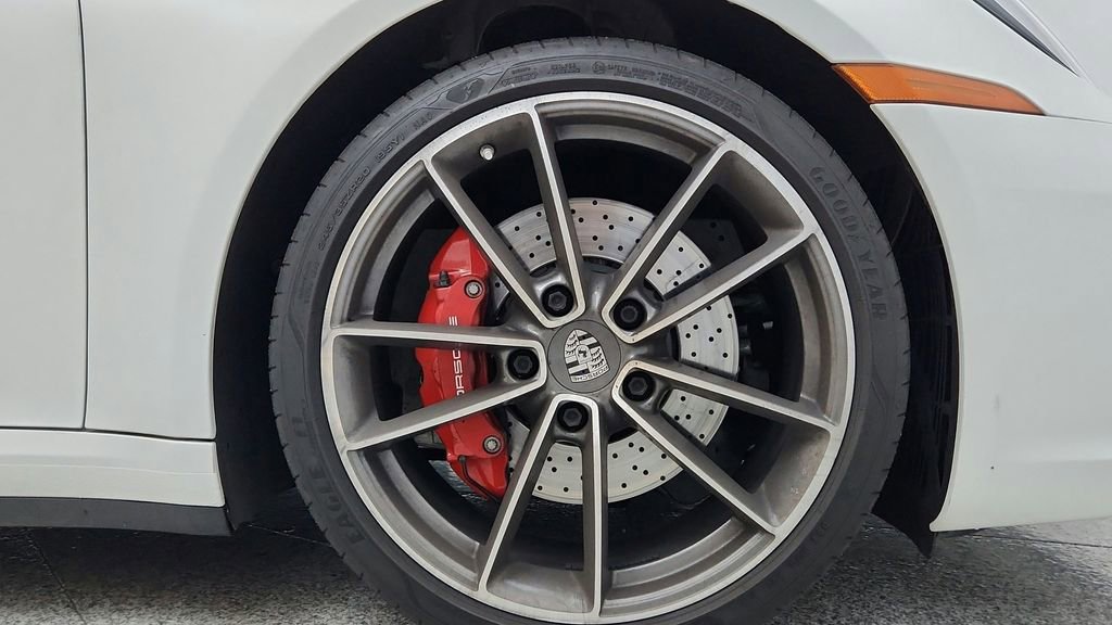 Used 2020 Porsche 911 Carrera 4S image 34