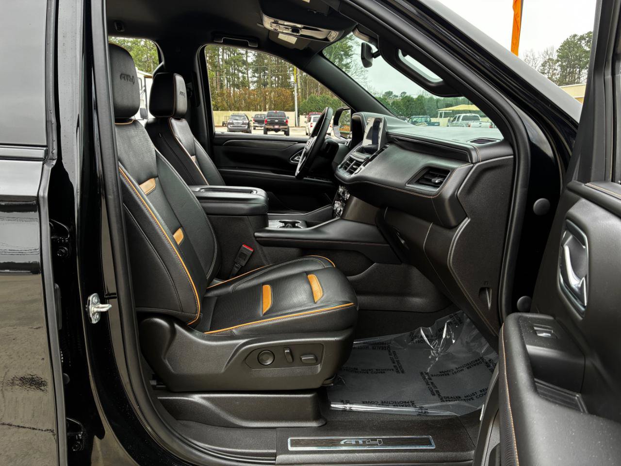 Used 2021 GMC Yukon XL AT4 image 16